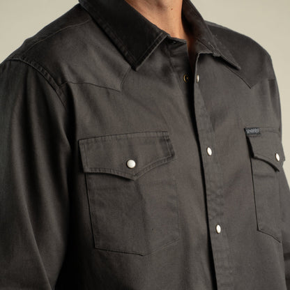 Sendero Provisions Co. The Wyatt Pearl Snap Long Sleeve Solid Shirt