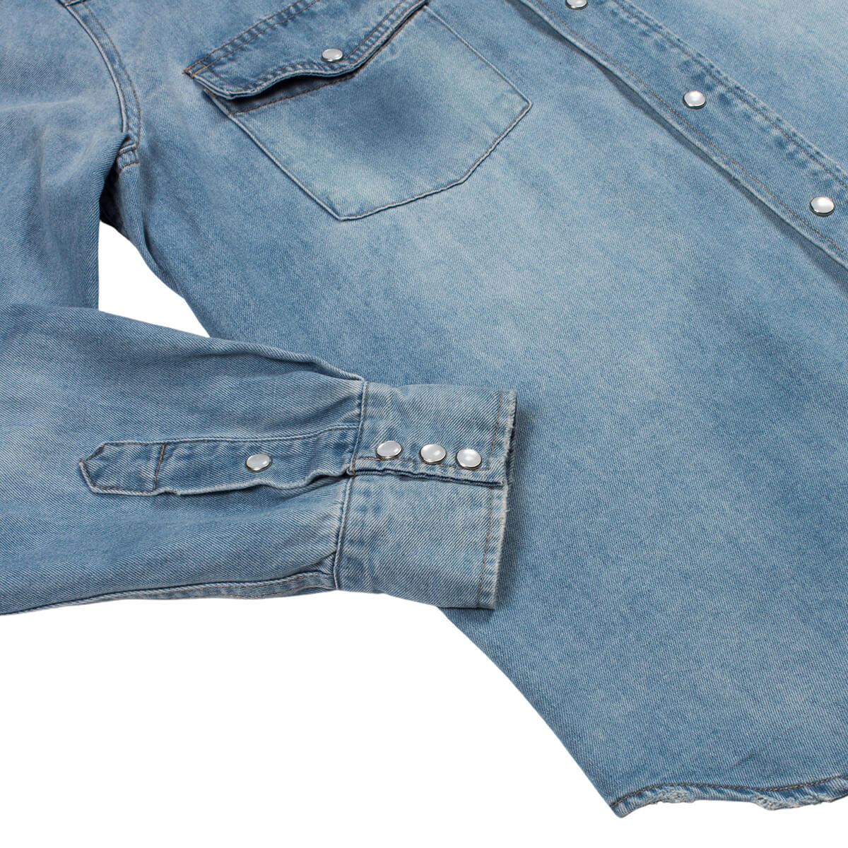 Sendero Provisions Co. The Wyatt Pearl Snap Long Sleeve Denim Shirt
