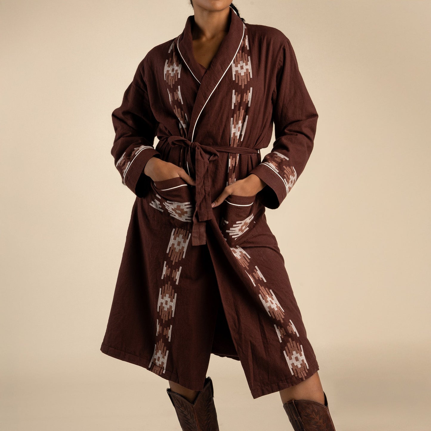 Sendero Provisions Co. Hacienda Robe