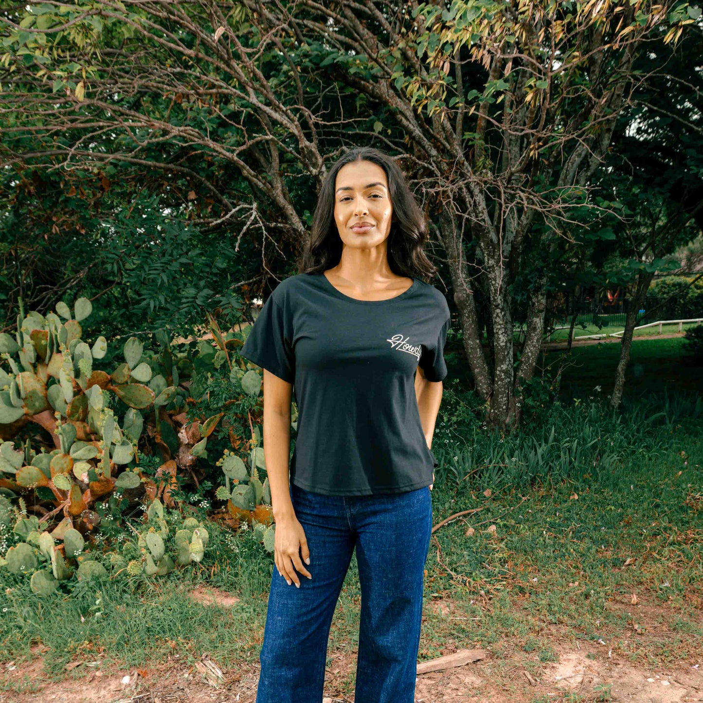 Sendero Provisions Co. Howdy Basic Tee