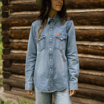 Sendero Provisions Co. The Women's Wyatt Denim Pearl Snap Shirt