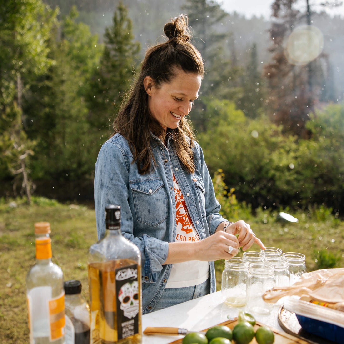 Sendero Provisions Co. The Women's Wyatt Denim Pearl Snap Shirt