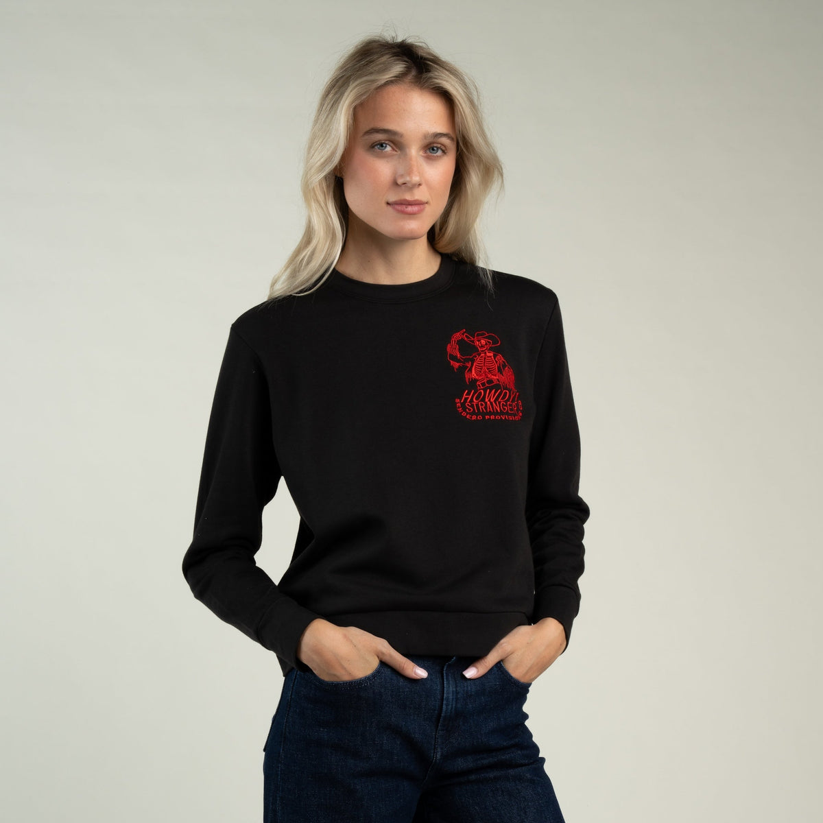 Sendero Provisions Co. Women's Howdy Stranger Sweatshirt
