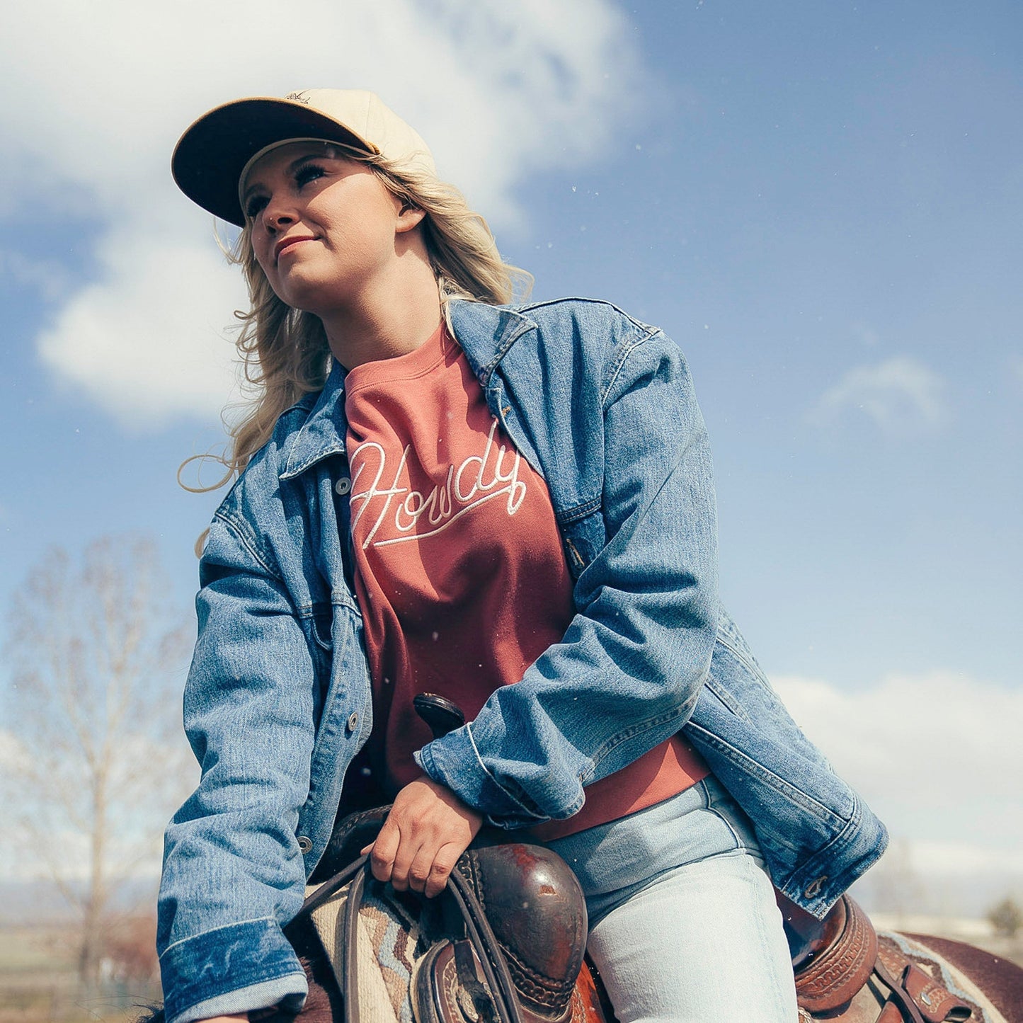 Sendero Provisions Co. Howdy Drop Shoulder Sweatshirt