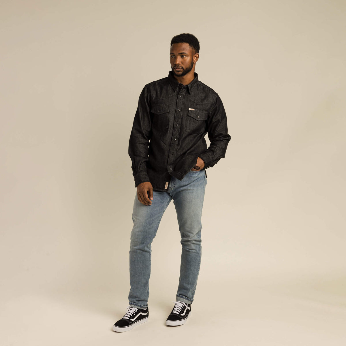 Sendero Provisions Co. The Wyatt Pearl Snap Long Sleeve Denim Shirt