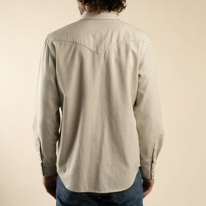 Sendero Provisions Co. The Wyatt Pearl Snap Long Sleeve Denim Shirt