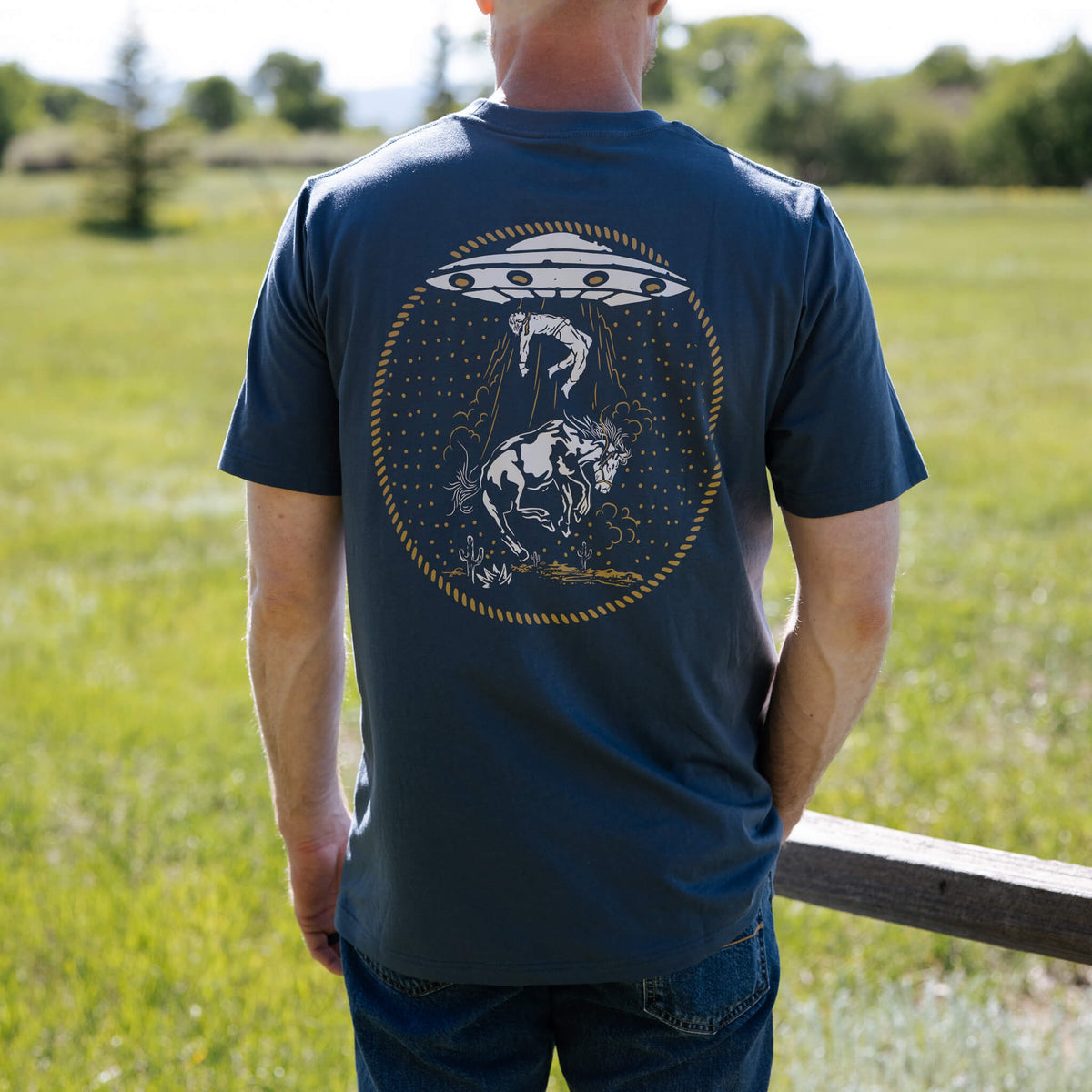 Sendero Provisions Co. Charros & Aliens T-Shirt